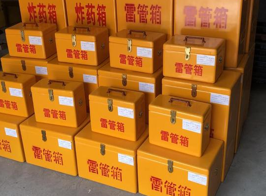 本号镇玻璃钢雷管箱的使用寿命一般是多少?